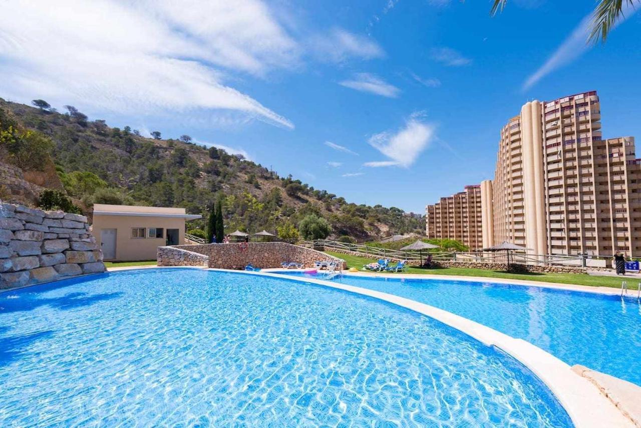 High Rise Apartment On The 39Th Floor With Private Terrace And Sea Views Benidorm Exteriör bild