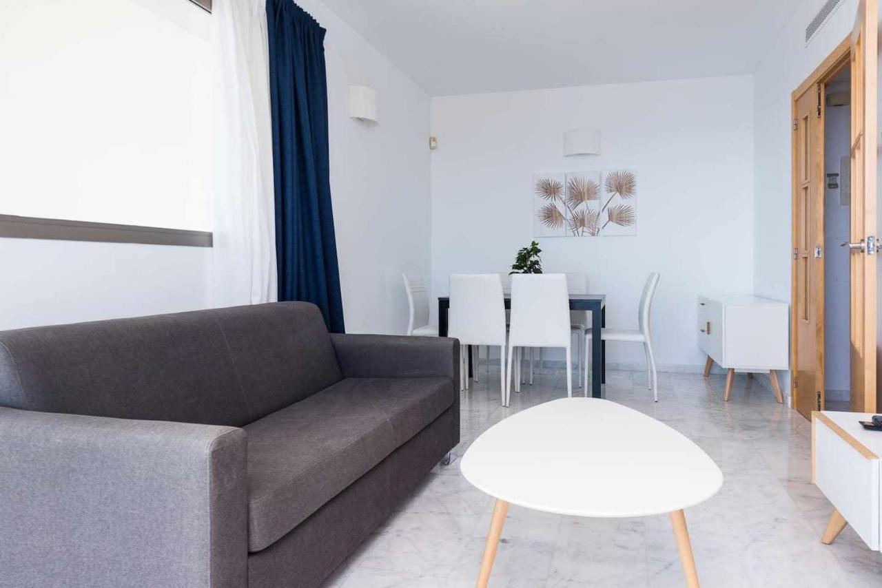 High Rise Apartment On The 39Th Floor With Private Terrace And Sea Views Benidorm Exteriör bild
