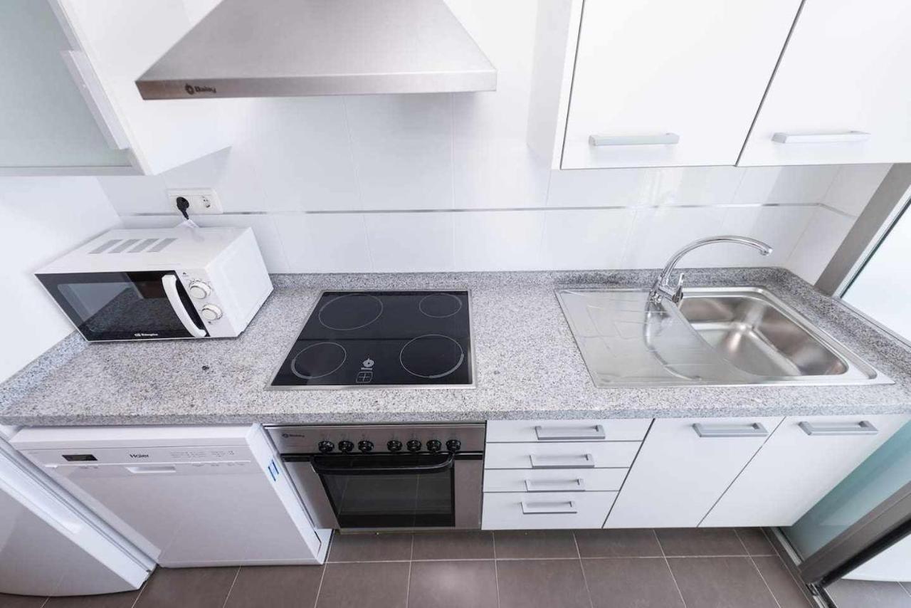 High Rise Apartment On The 39Th Floor With Private Terrace And Sea Views Benidorm Exteriör bild