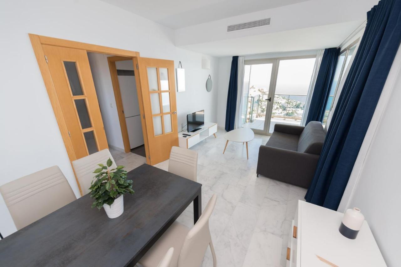 High Rise Apartment On The 39Th Floor With Private Terrace And Sea Views Benidorm Exteriör bild