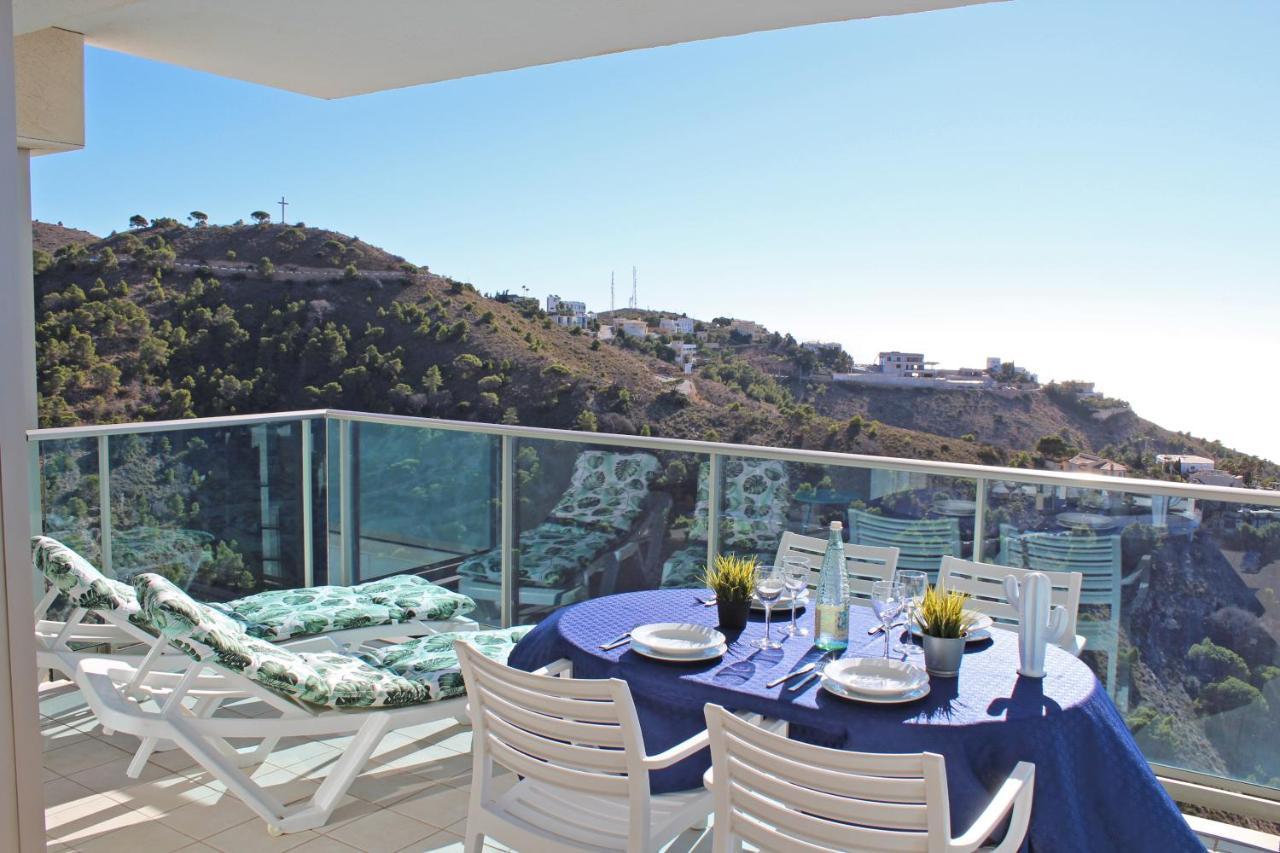 High Rise Apartment On The 39Th Floor With Private Terrace And Sea Views Benidorm Exteriör bild