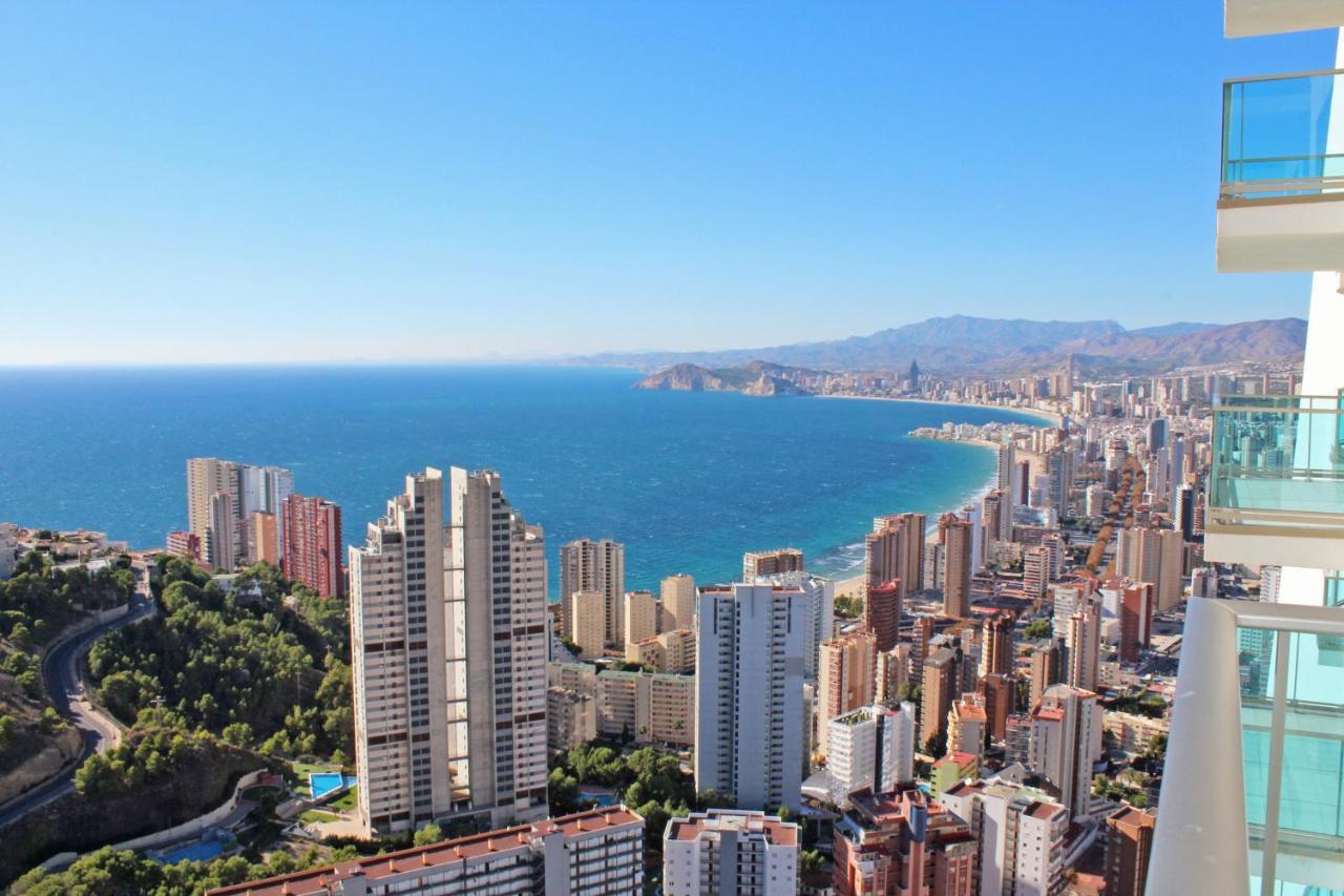 High Rise Apartment On The 39Th Floor With Private Terrace And Sea Views Benidorm Exteriör bild