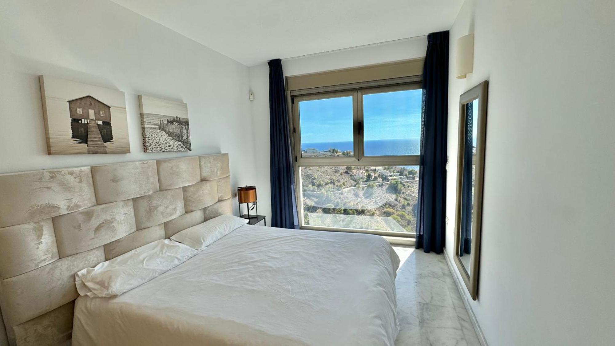 High Rise Apartment On The 39Th Floor With Private Terrace And Sea Views Benidorm Exteriör bild